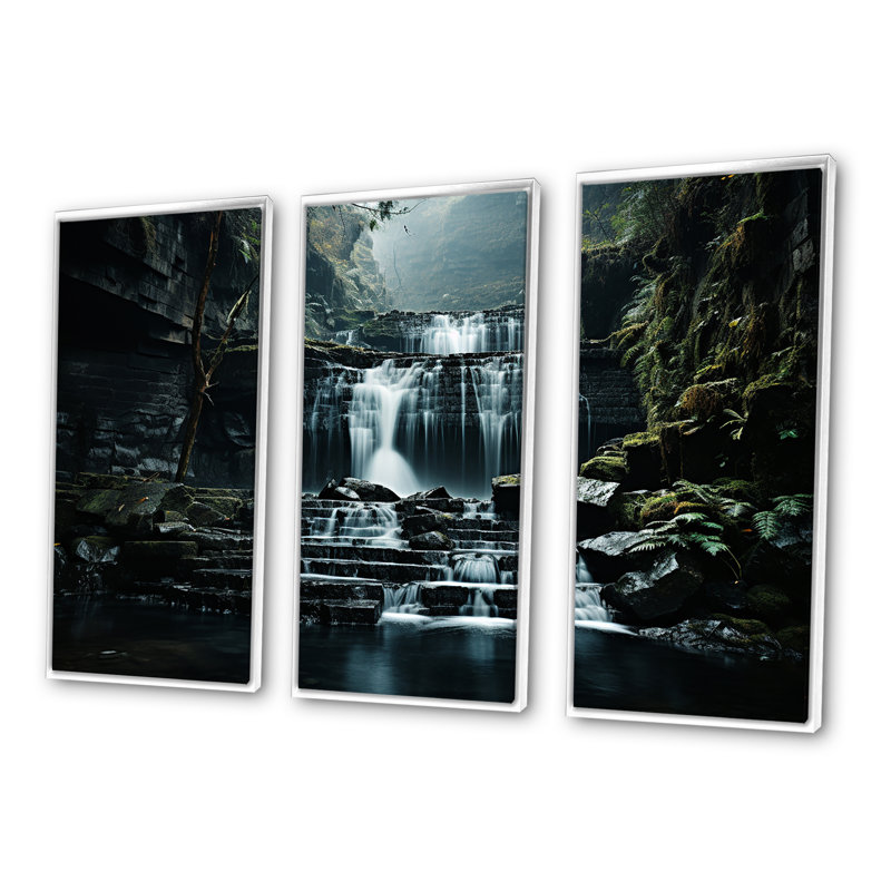 «Waterfall Cliff Scenery - Waterfall», ensemble d'art mural sur toile, H 28 po x l 36 po x P 1 po, Cadre flottant blanc