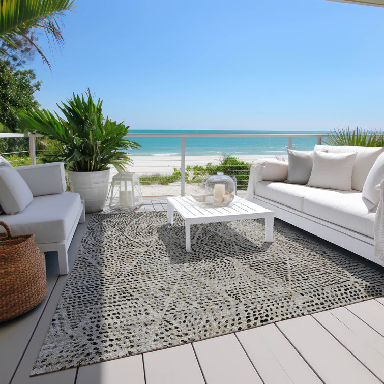 Jurnee Washable Geometric Indoor / Outdoor Rug