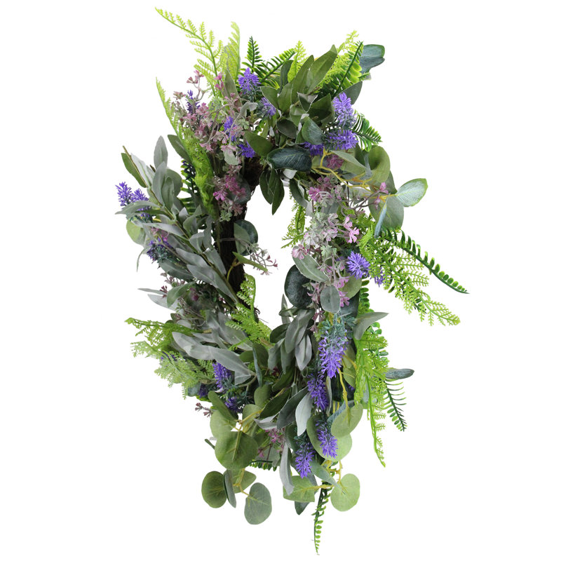 Couronne florale artificielle lavande et feuillage mixte mauve et vert - 22 po
