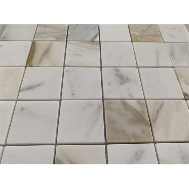 Carreau de mosaïque en marbre 12 po x 12 po Calacatta, Gris clair