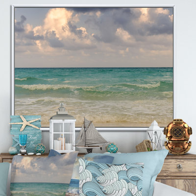 Paysage marin sur un ciel dramatique - art mural nautique et côtier sur toile