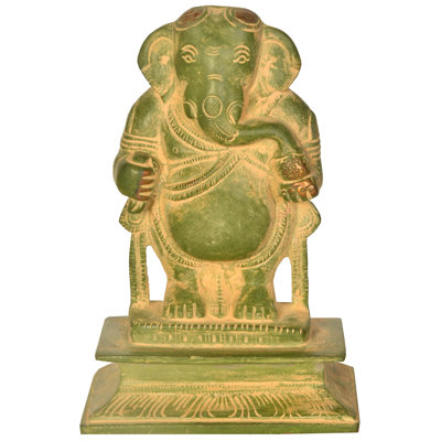 Ganesha debout