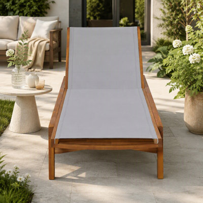 Chaise longue d'extérieur à structure en bois