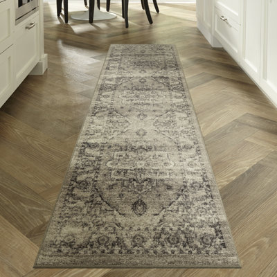 Hildagard Oriental Indoor Rug