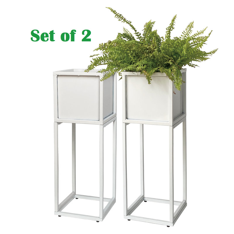 Bourake Metal Elevated Planter, Off White
