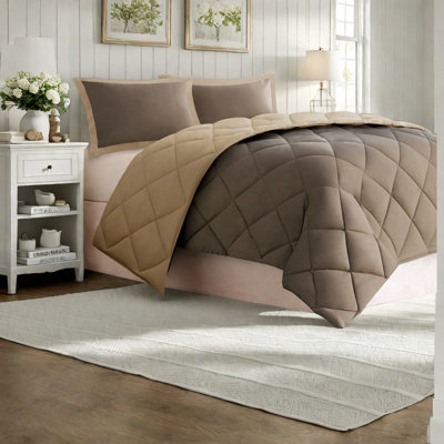 Reversible King Bedding Set, Polyester Comforter, Modern Style