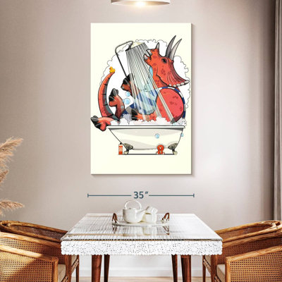 Dinosaure tricératops dans la salle de bain