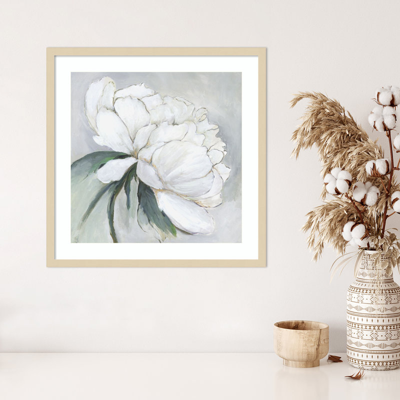 «White Floral Bloom II» par Asia Jensen, reproduction d'art encadrée sur bois, H 25 po x l 25 po