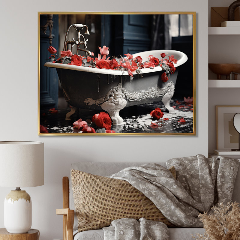 Red Floral Bath II - Laundry Art mural, H 34 po x l 44 po x P 1,5 po, Cadre flottant doré