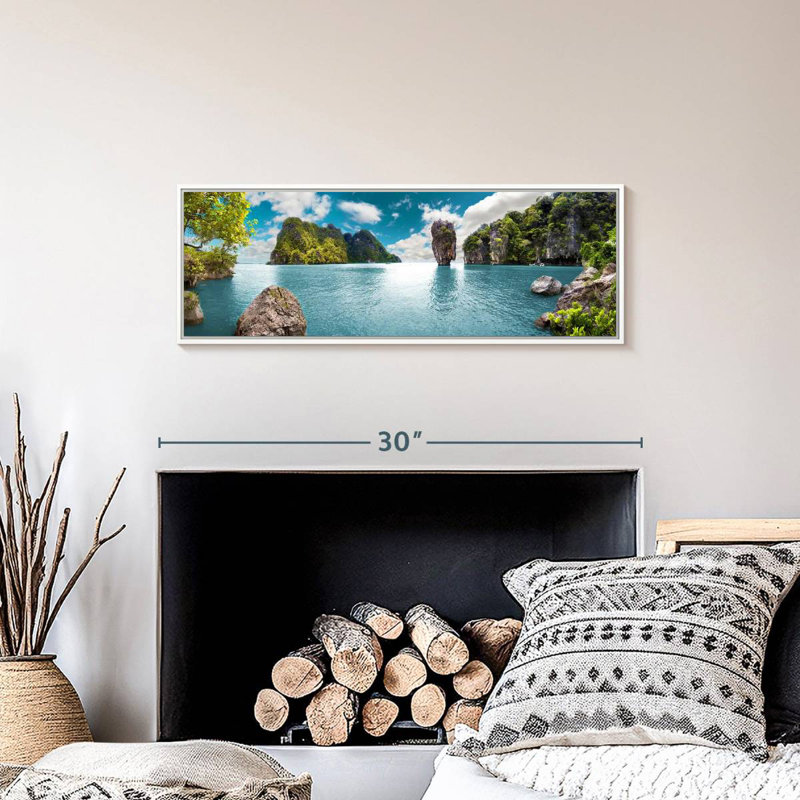 Iconic James Bond Island, Cadre flottant blanc, 28" X 10"