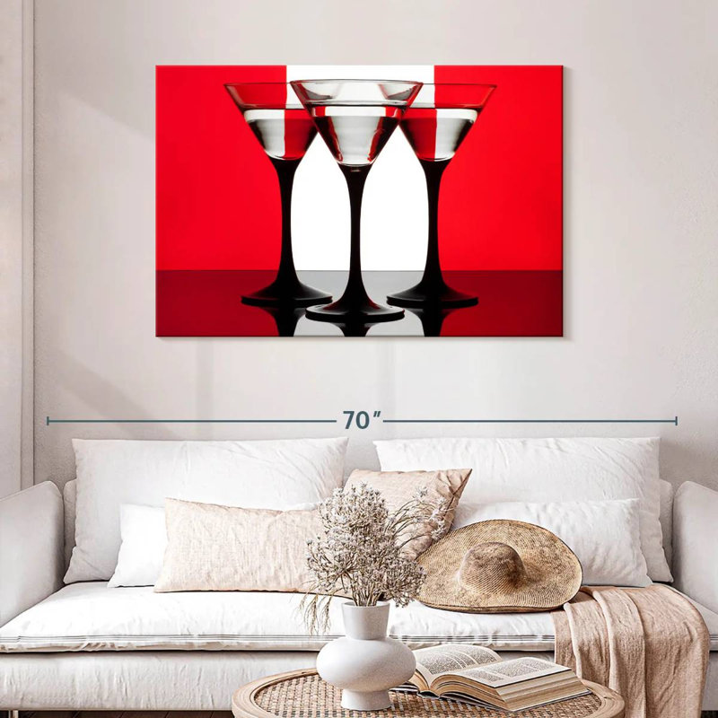 Yarlin trois cocktails Martini, H 30 po x l 45 po