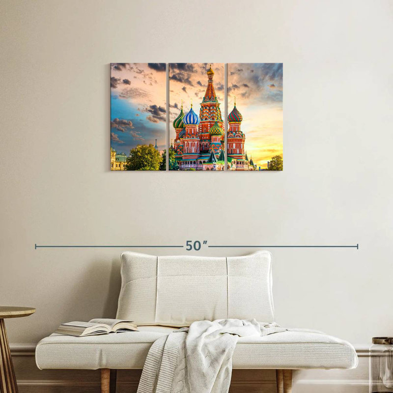Moscow's St. Basil's Cathedral, 20" H x 33" W