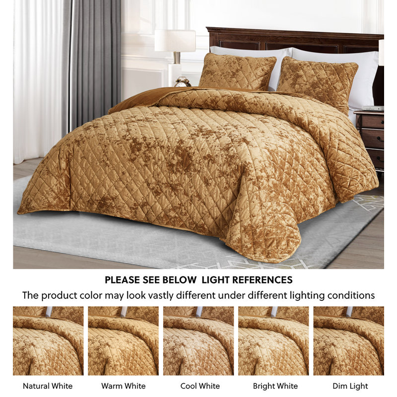 Caramel Gold Velvet Queen Quilt Set with Diamond Stitching