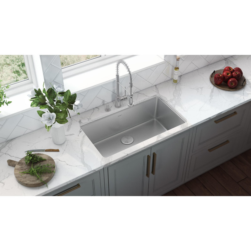 Ruvati 32-inch Undermount Kitchen Sink 16 Gauge Stainless Steel, Single Bowl
