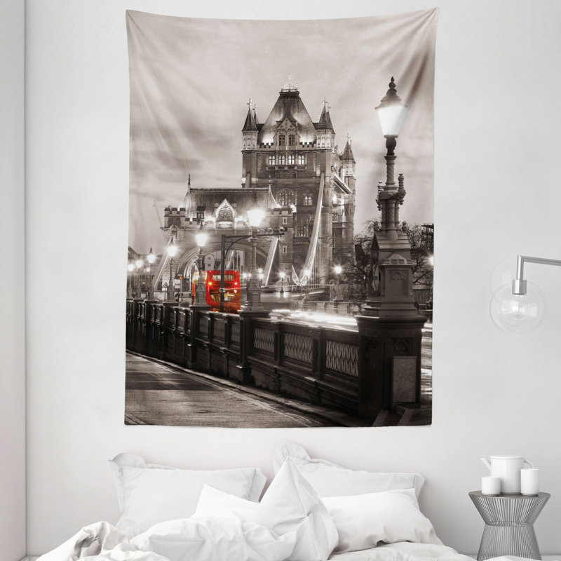 Tapisserie en polyester, H 80 po x l 60 po