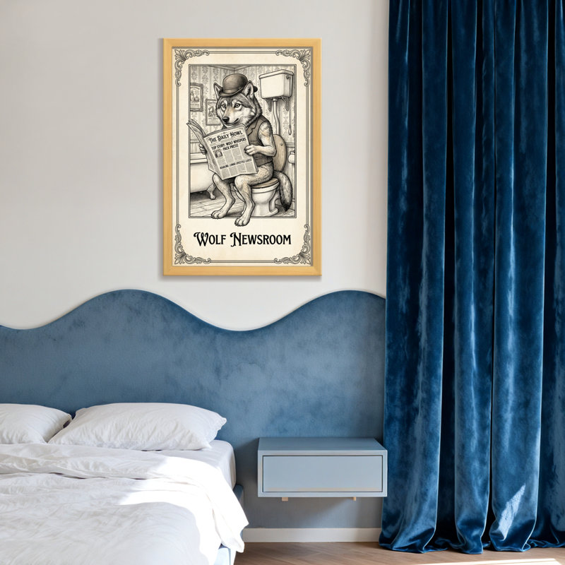 Bath & Laundry Wolf lisant le journal sur la toilette, H 24 po x l 16 po