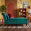 Chaise longue rembourrée en velours avec pieds en bois