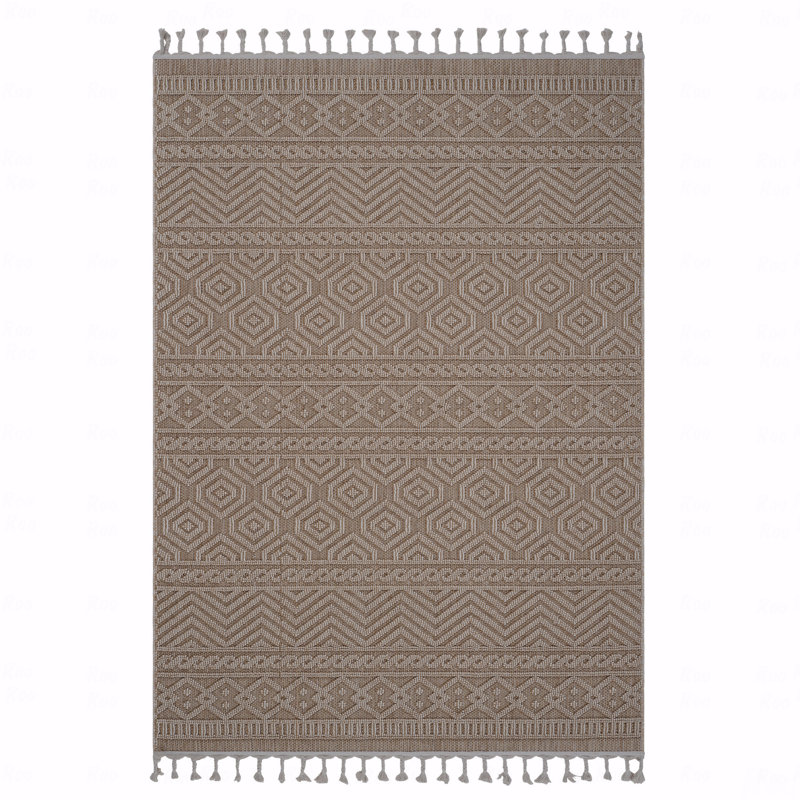 6' X 9' Geometric Indoor / Outdoor Area Rug, Rectangle 6'7" x 7'9"