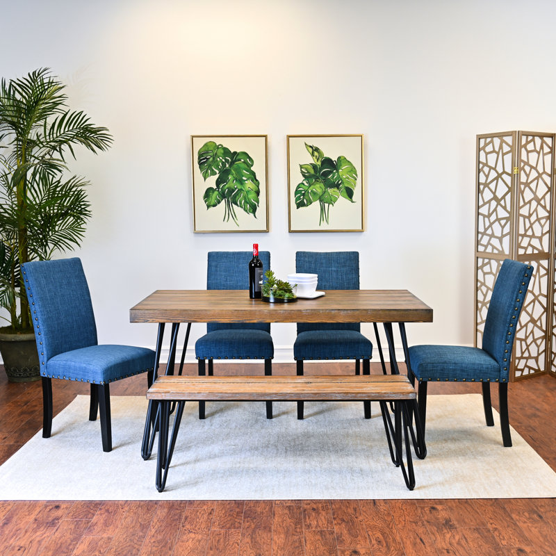 Ensemble de salle à manger 6 pièces : table à pattes en bois, chaises, banc, couleur pin foncé, forme rectangulaire, pour 6 personnes. Configuration : assise rembourrée.