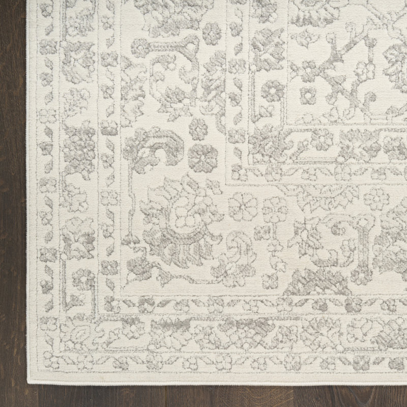 Nourison Grace 5'3" x 7'3" Grey Vintage Indoor Rug, Rectangle 5'3" x 7'3"
