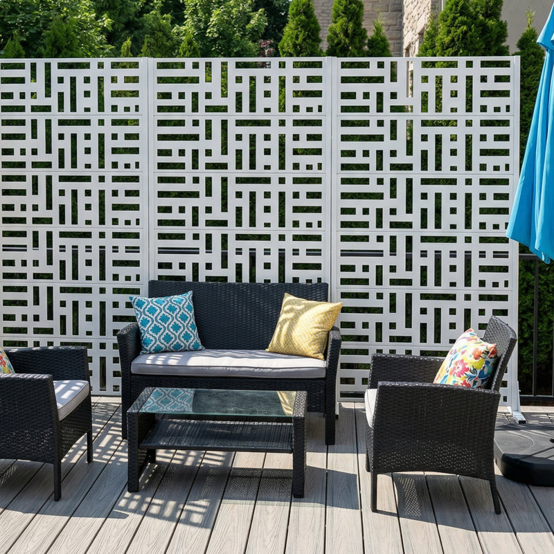 Panneau de clôture en métal pour l'extérieur, 72" H x 70" W x 16" D, Blanc