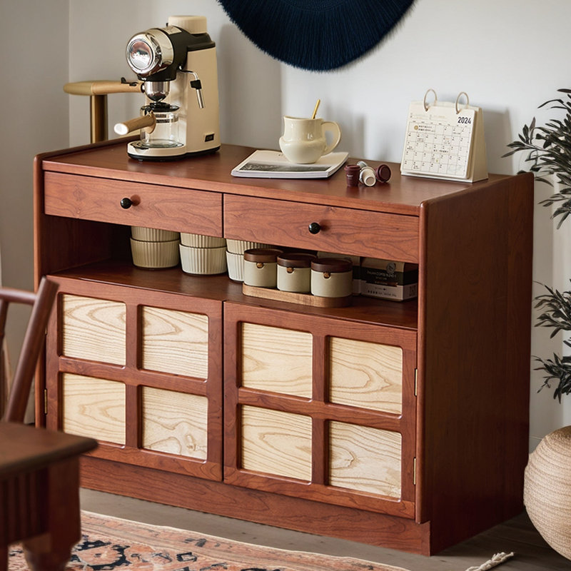 Buffet en bois massif de style rétro