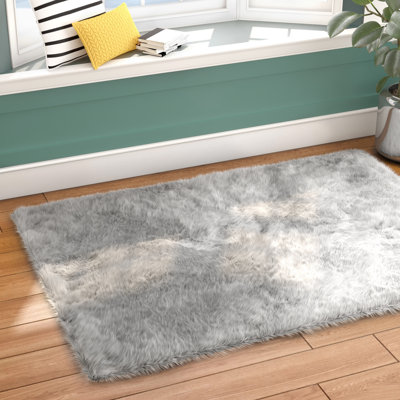 Tapis gris clair Whitcher
