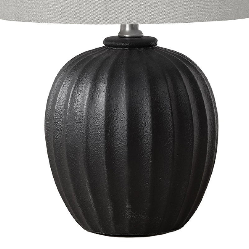 Lampe de table Suzie avec base cannelée en résine noire et abat-jour en lin gris, Noir