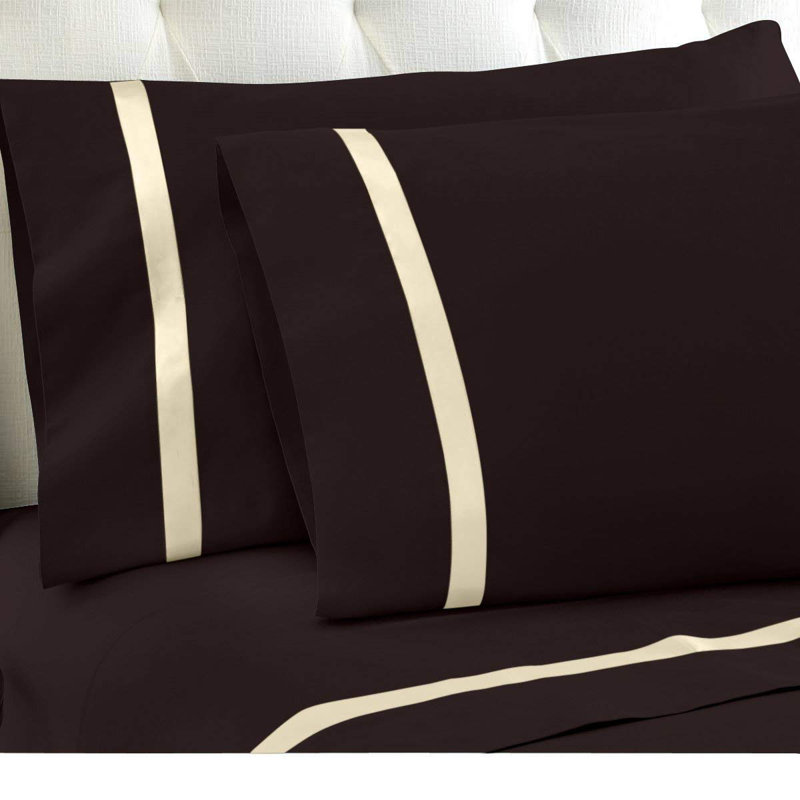 Ensemble de draps Swiss Club, Ensemble de draps pour lit double + un drap-housse, Brun
