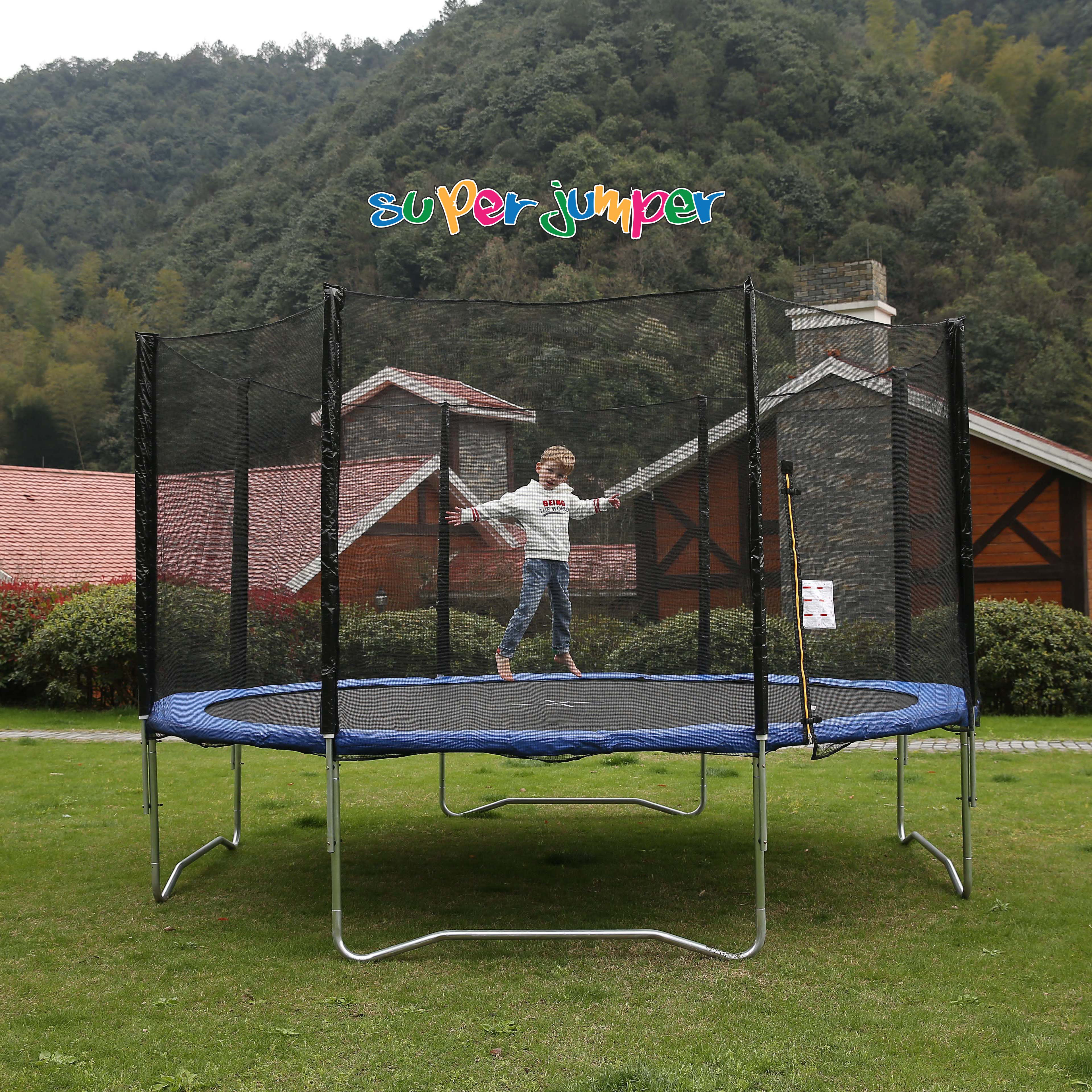 Round trampoline shop with net