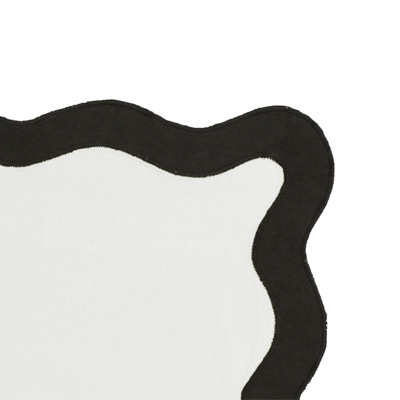 Scalloped Edge Rust and Orange Cotton Placemat - Set of 4, Black/White