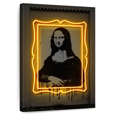 Leisha Mona Lisa Illuminated