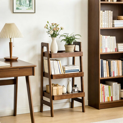 Étagère échelle 100% bois massif, petite bibliothèque échelle 3 niveaux, étagère échelle autoportante avec rangement ouvert, table d'appoint pour salon, chambre à coucher, bureau, bureau à domicile, économie d'espace, noyer