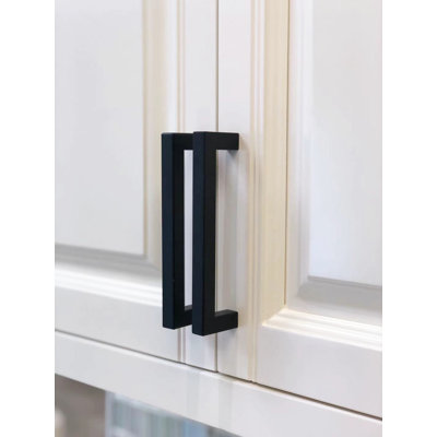 3 13/16" Centre to Centre Bar Pull