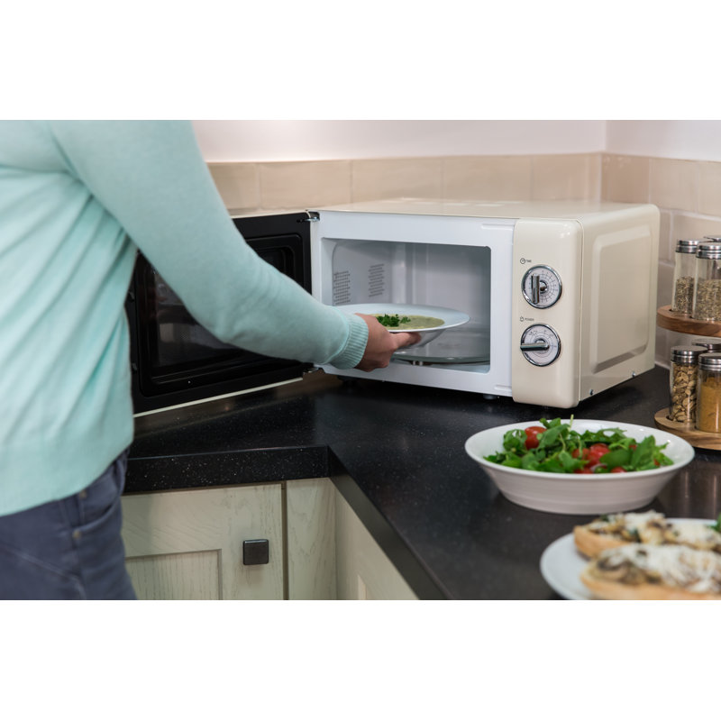 17 L 700W Countertop Microwave, Cream
