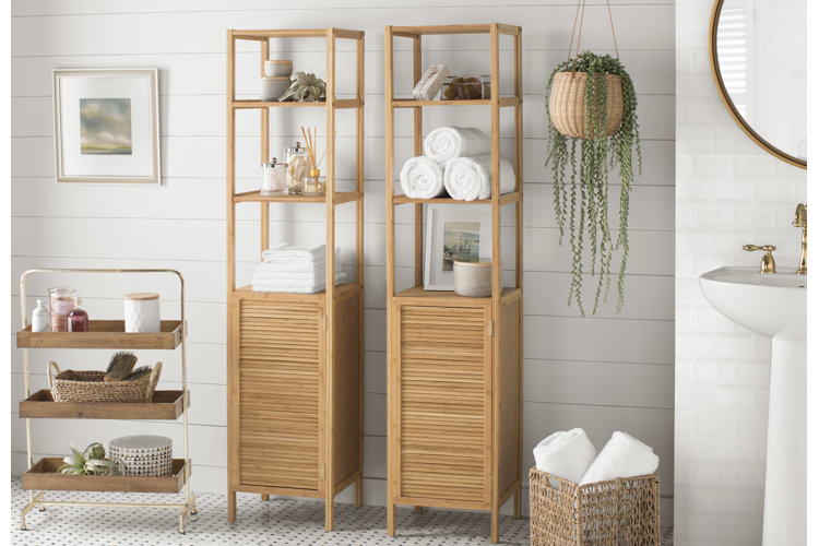 beautiful fresh wood and floral bathroom
