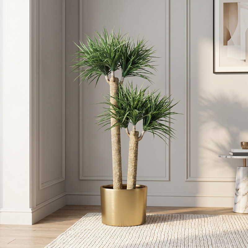 Arbre à feuilles faussement dentelé de 4 pi dans un pot en métal doré