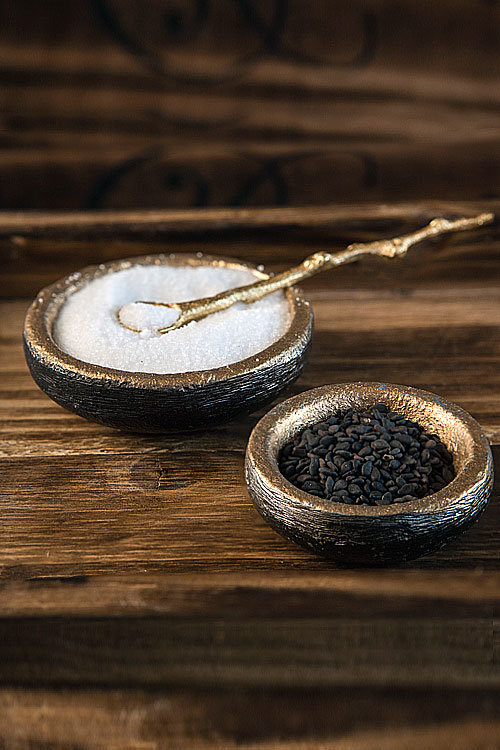 Vagabond Vintage Leaf Salt & Pepper Bowl Set