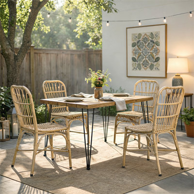 Ensemble repas 5 pièces pour l'extérieur avec table en bois d'acacia et chaises en rotin, meubles de patio modernes pour terrasse et cour
