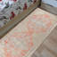 Élégant tapis doux non tissé à motif floral complexe dans des teintes riches pour une touche d'élégance dans tout espace intérieur-129215768