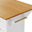 Îlot de cuisine 52 po avec abattant et roulettes. Blanc, design, étagère à épices, serviette 2 portes, 5 tiroirs, tablette réglable pour un rangement de luxe élégant et moderne sur la côte. Finition blanche, texture-548587658