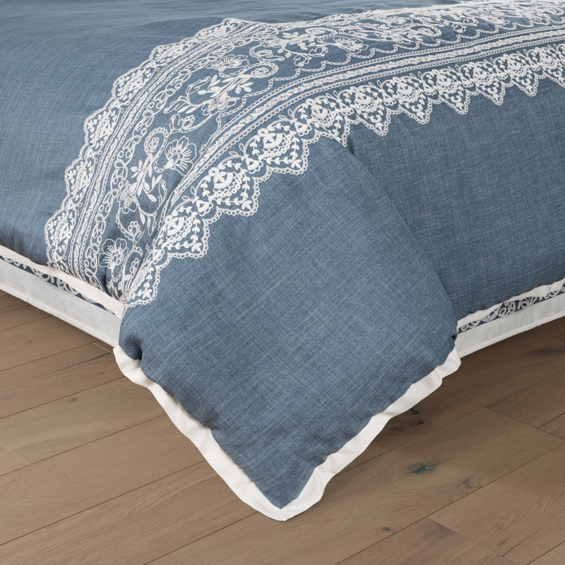 CHANTALEE CALIFORNIA KING 4PC. COMFORTER SET, Queen Comforter + 3 Additional Pieces
