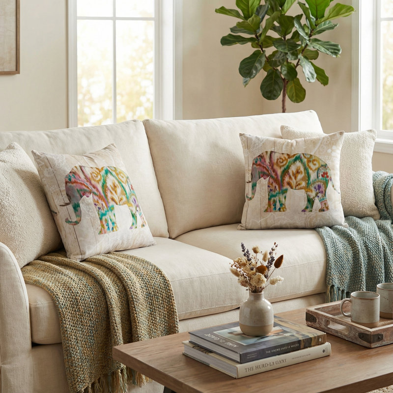  Coussin décoratif en velours «Boho Paisley Elephant»