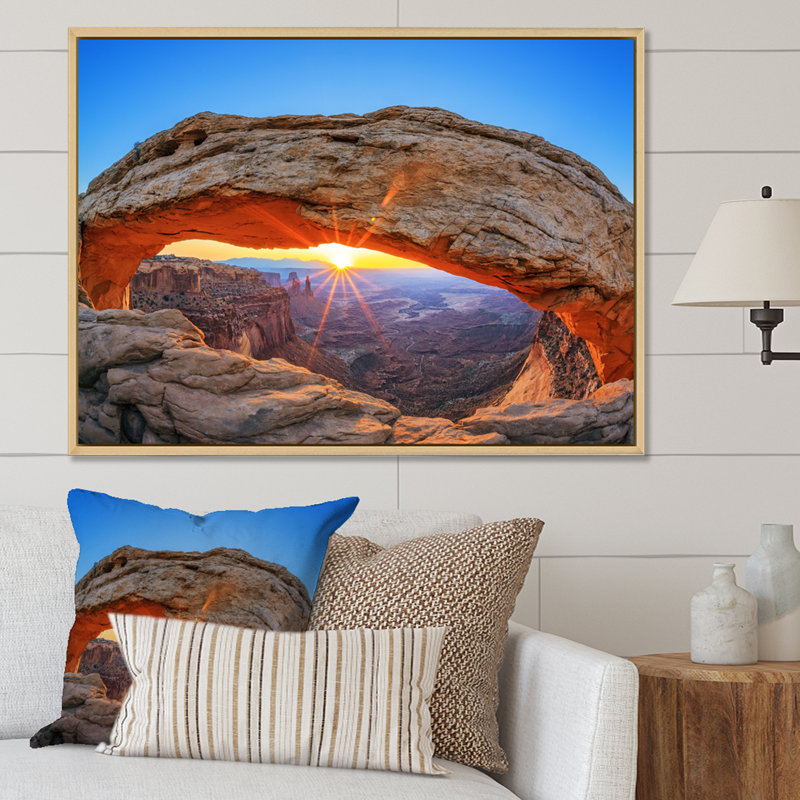 Sunrise Mesa Arch Canyon dans l'Utah, H 34 po x l 44 po x P 1,5 po, Cadre naturel flottant