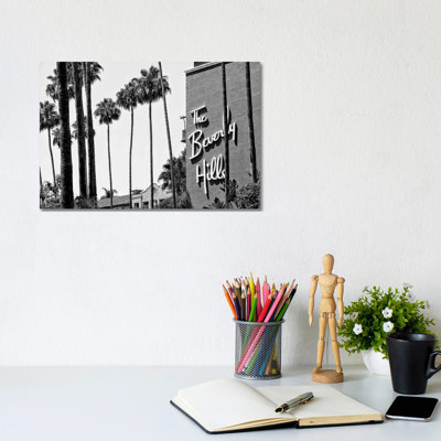 «Black California Series - the Beverly Hills Hotel» par Philippe Hugonnard - reproduction de photo sur toile tendue