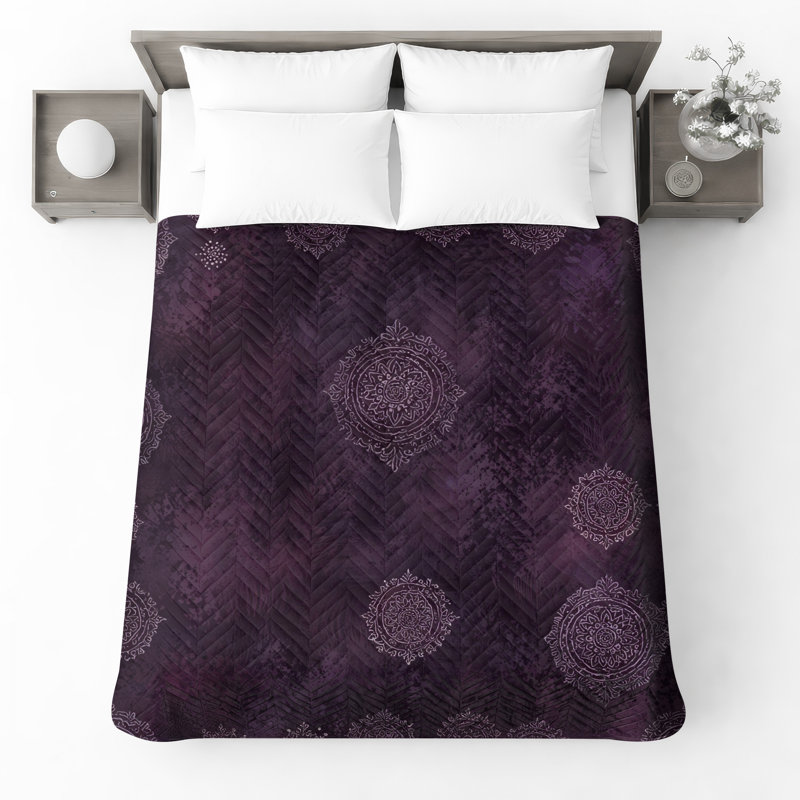 Couvre-lit matelassé mauve à motif ornemental toutes tailles, Twin