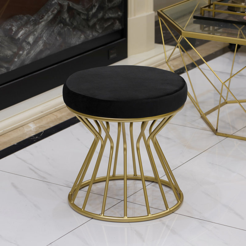 Velvet Ottoman, Black