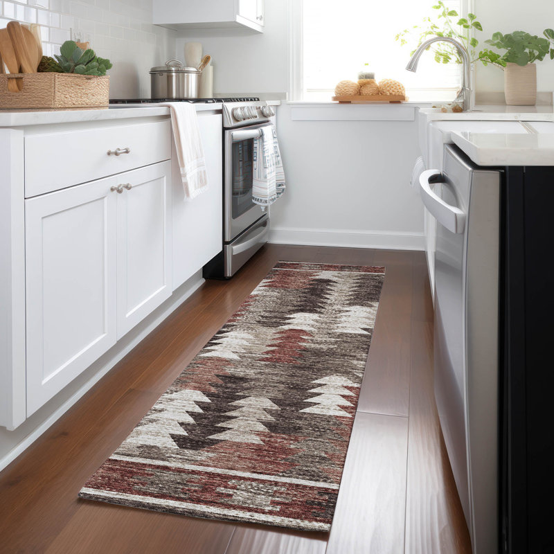 Malchow Washable Southwestern Indoor / Outdoor Rug, Runner 2'3" x 7'6"