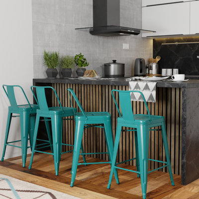 24 tabourets de comptoir en métal de 24 pouces - thème industriel avec support confortable pour les pieds et le dos, finition bleu sarcelle de 24 po de hauteur, design moderne, courbé et repose-pieds pour la détente, croix extra stable