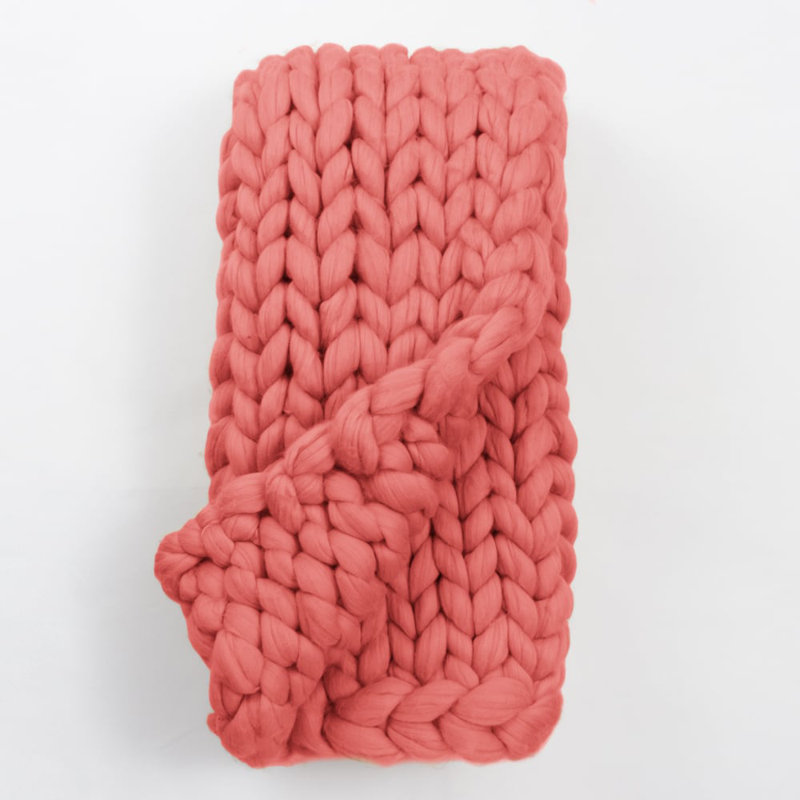 Jeté en tricot Aki Chunky, Corail